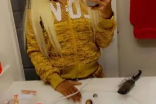 26 young pretty thang ready to have fun - Image 4