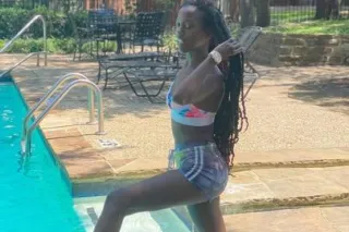 26 young pretty thang ready to have fun - Image 1